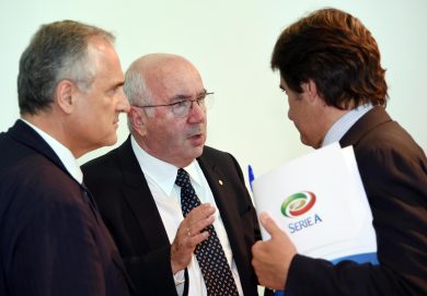 Su Twitter impazza #TavecchioVattene