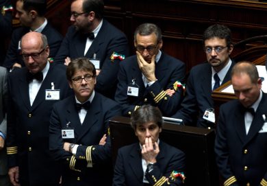 Lo stipendio dei commessi alla Camera. Uno scandalo (vecchio)