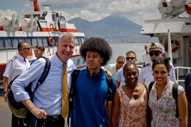 Bill De Blasio a Napoli e altre foto del giorno, 23.07.2014