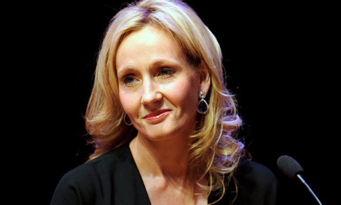 J. K. Rowling conferma la sua ‘svolta poliziesca’ J. K. Rowling conferma la sua ‘svolta poliziesca’