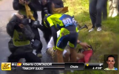 Tour de France: le immagini del ritiro di Contador