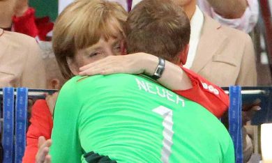 Angela Merkel, lascia o raddoppia?