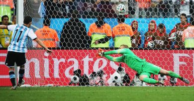 L’Argentina vince e il cronista si commuove per l’amico morto – VIDEO