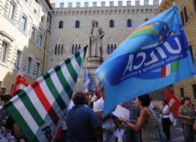 Mps, 1.300 esuberi e dipendenti sul piede di guerra