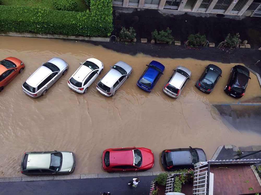 Maltempo: straripa anche il fiume Lambro Maltempo: straripa anche il fiume Lambro