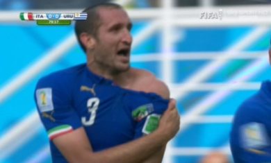 Il calcio e la retorica: è la solita Italia di adulatori e fustigatori