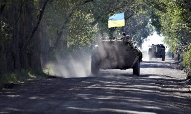 5000 soldati russi in Ucraina: l’Ue pensa a sanzioni contro Mosca