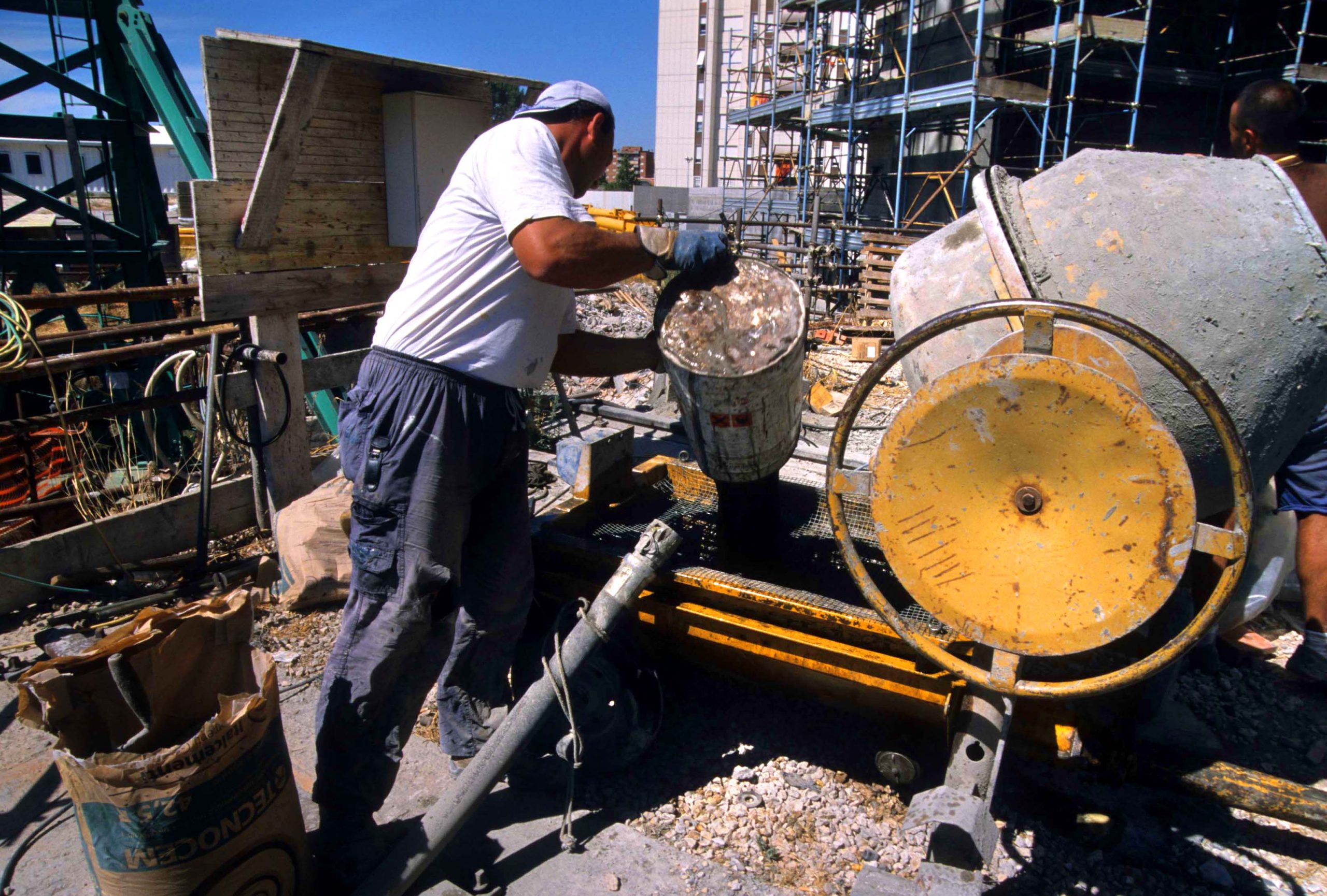 Ristrutturazioni: bonus anche per uffici che diventano case Ristrutturazioni: bonus anche per uffici che diventano case