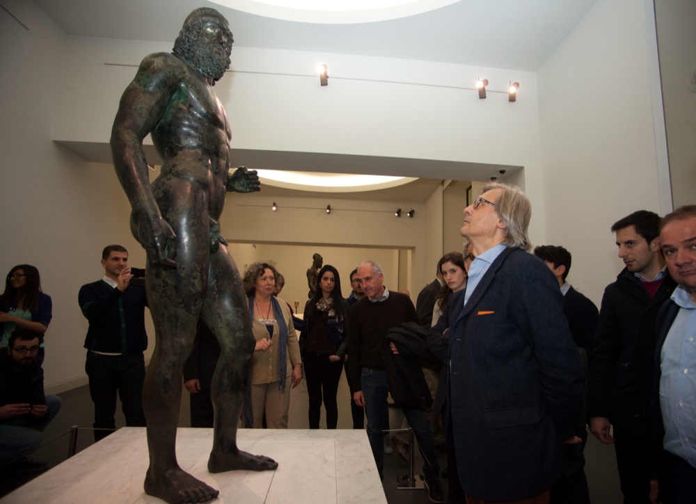 Sgarbi e i Bronzi di Riace a Milano Sgarbi e i Bronzi di Riace a Milano