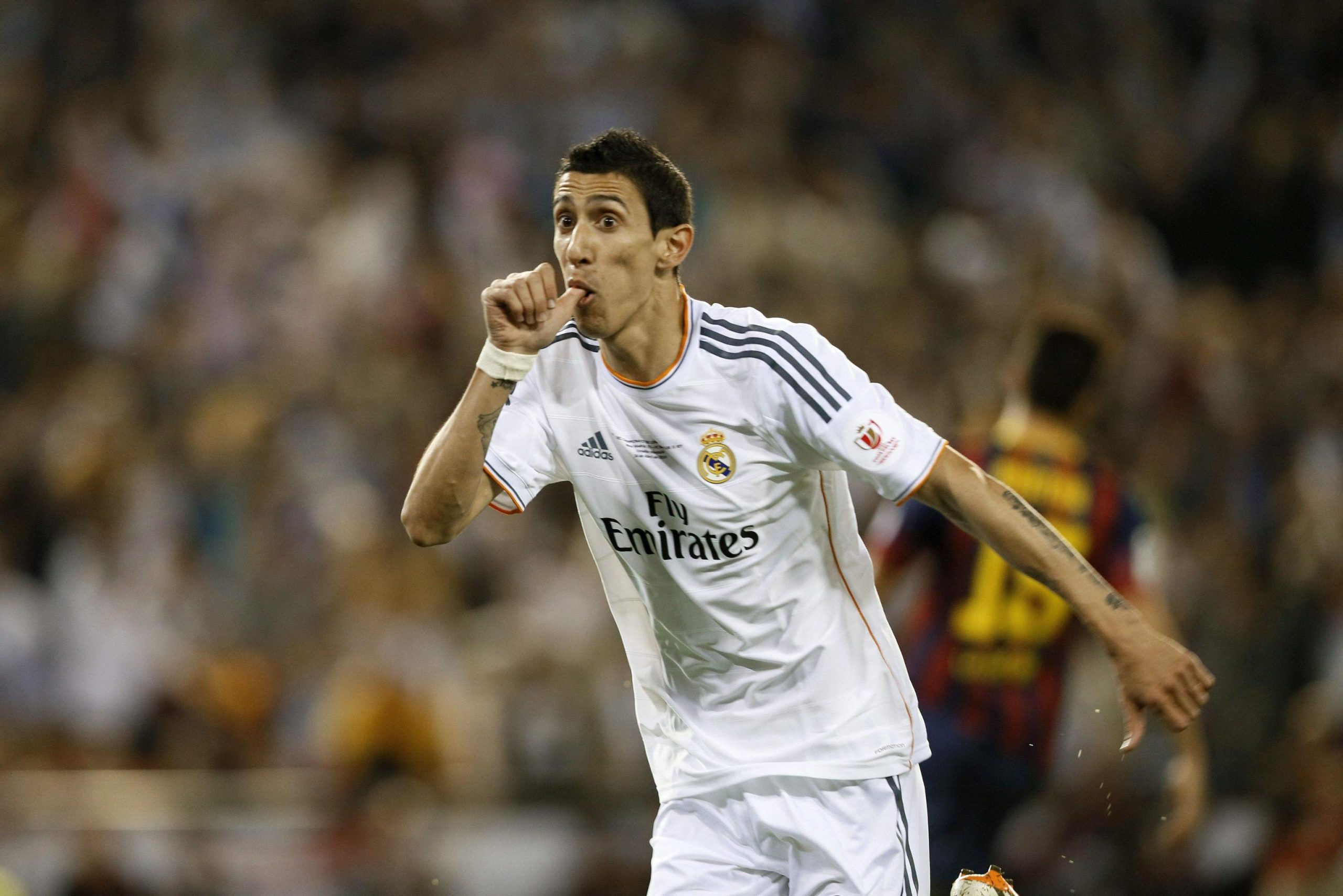 Van Gaal choc: 100 milioni per Di Maria e poi… Van Gaal choc: 100 milioni per Di Maria e poi…