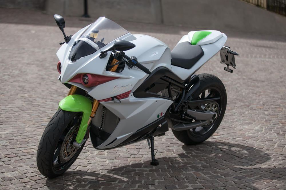 La Tesla italiana delle moto sportive La Tesla italiana delle moto sportive