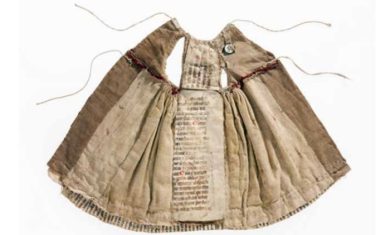 Libri e manoscritti da indossare