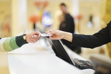 Scrivi una cattiva recensione on line? L’hotel ti fa pagare 500 dollari di multa