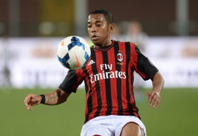 Robinho lascia il Milan ed è festa su Twitter