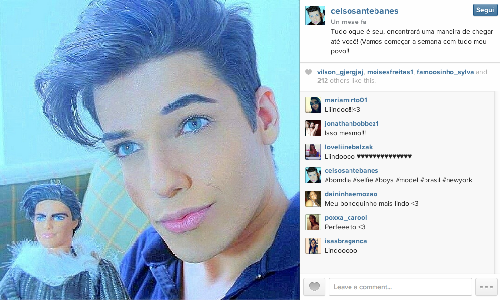 A 20 anni spende 38.000 euro per essere un Ken umano A 20 anni spende 38.000 euro per essere un Ken umano