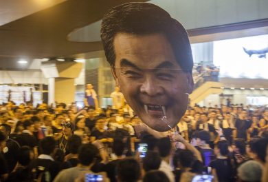 Hong Kong: dura posizione della Cina