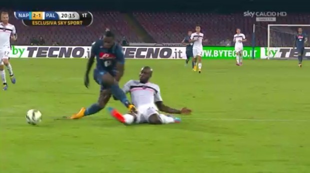 4° giornata: Cagliari penalizzato e al Napoli manca un rigore 4° giornata: Cagliari penalizzato e al Napoli manca un rigore