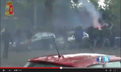 Stadio Olimpico, gli ultras di Genny ‘a Carogna contro la Polizia – VIDEO