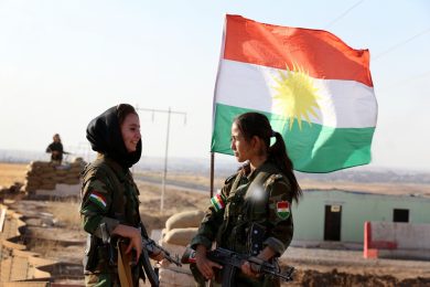 Donne curde in armi contro l’ISIS