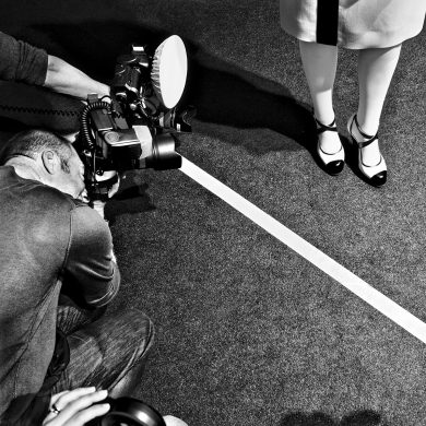 Dietro le quinte delle sfilate: Filippo Mutani in mostra a Milano