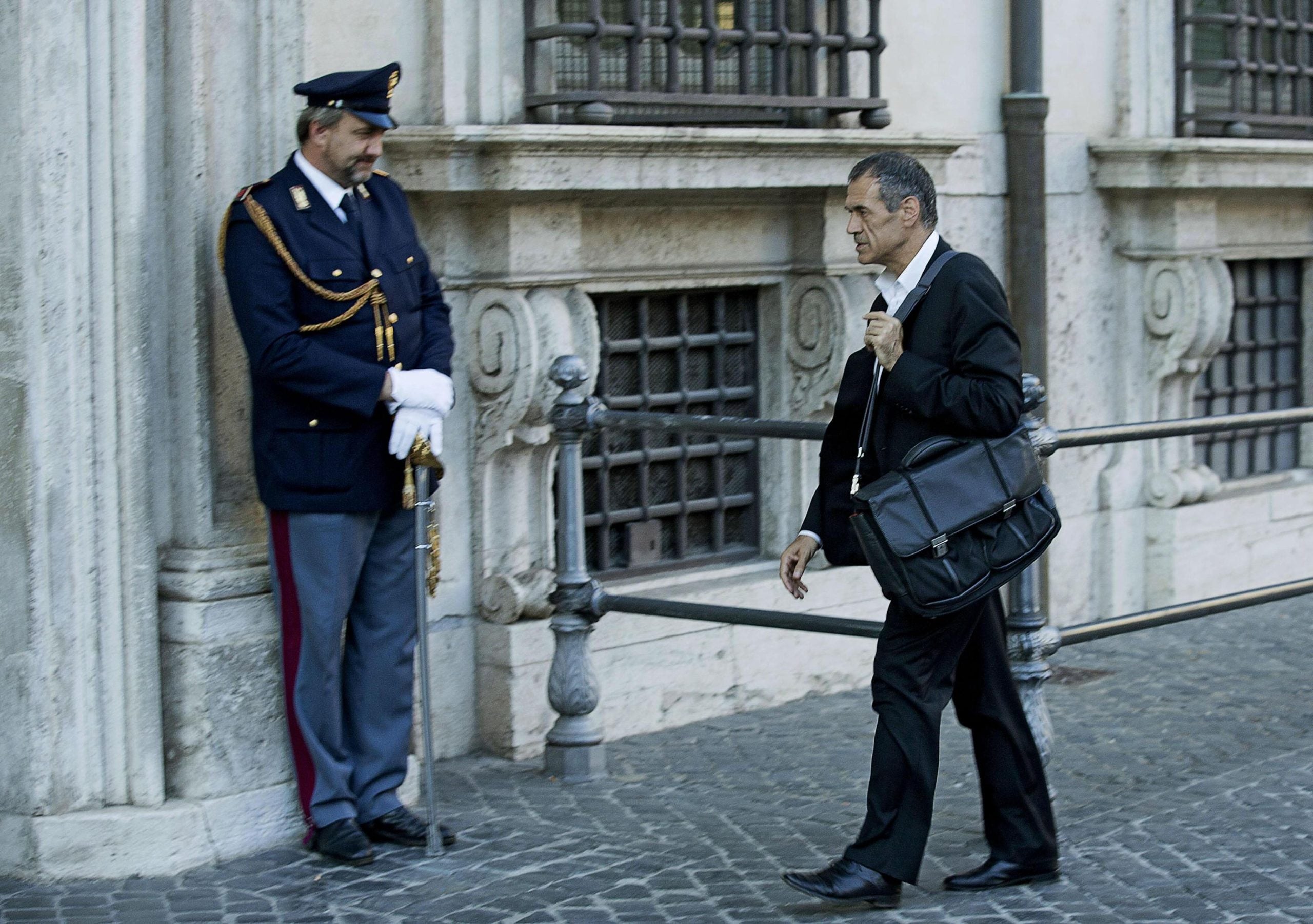 Spending review, ecco dove Cottarelli può tagliare 20 miliardi