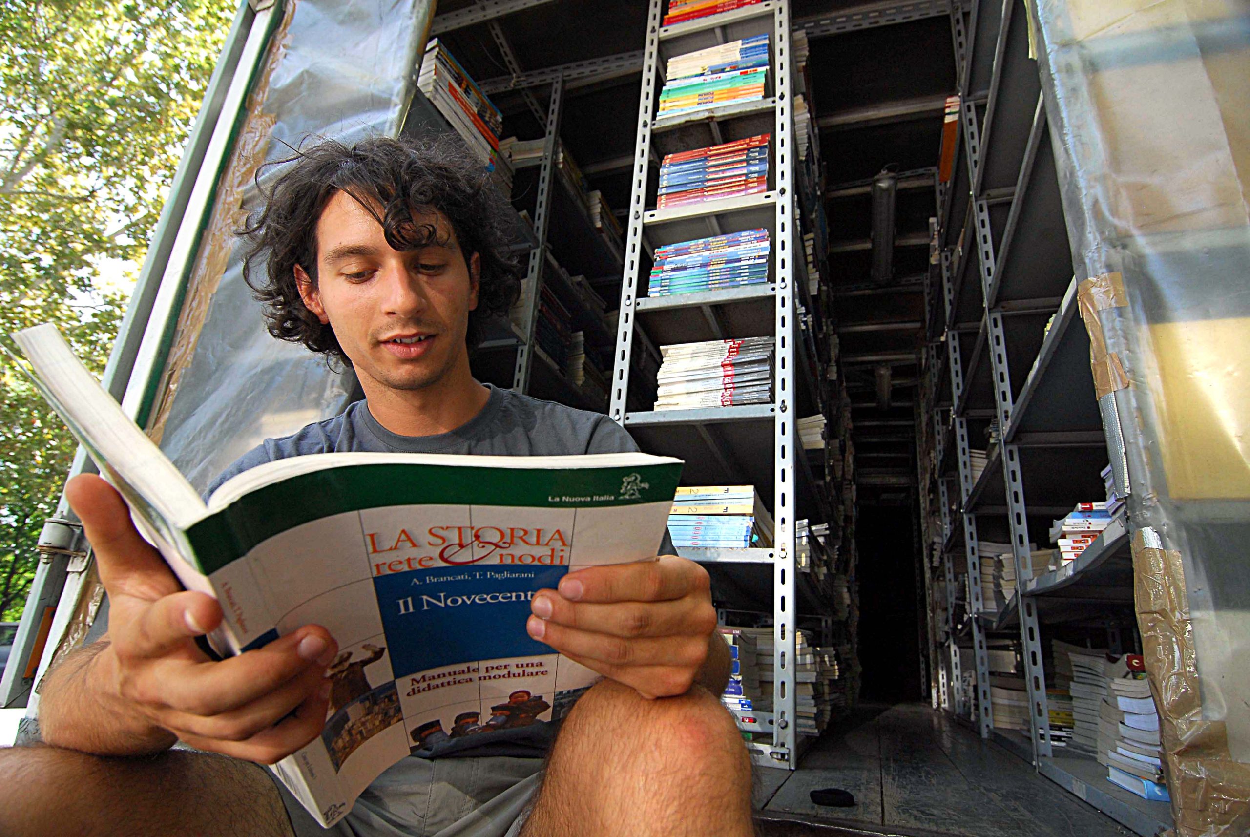 Libri scolastici: come risparmiare per comprarli
