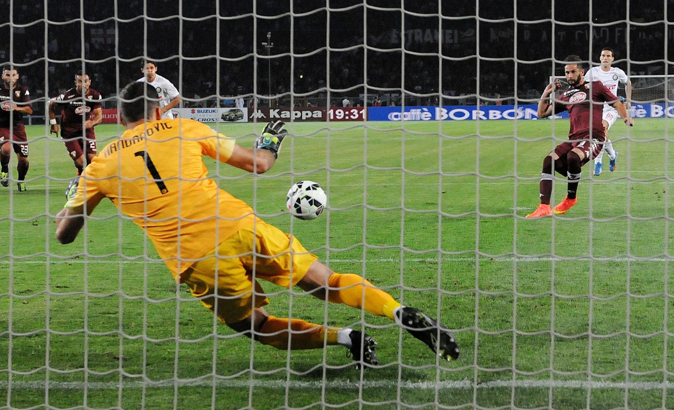 1° giornata – Furia Mazzarri contro Doveri (che sbaglia quasi tutto) 1° giornata – Furia Mazzarri contro Doveri (che sbaglia quasi tutto)