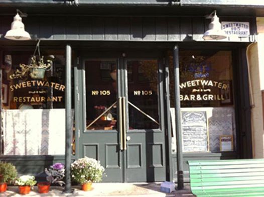 New York, il ristorante dove si cena col fantasma (“vero”)