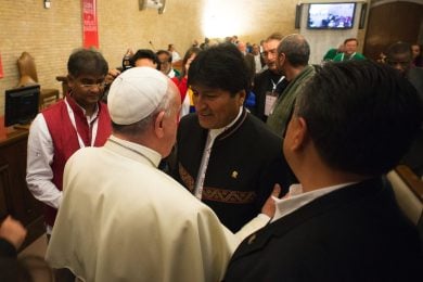 Terra, casa e lavoro: l’amore per i poveri secondo Francesco