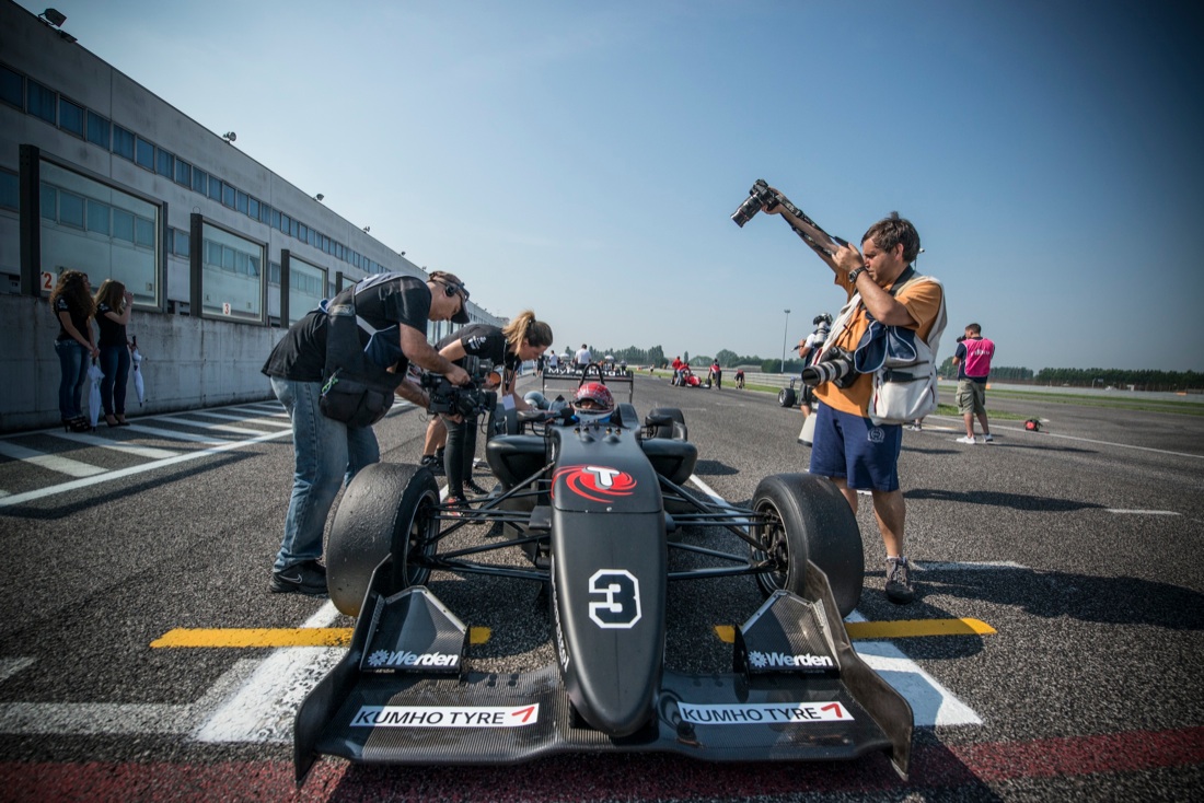“F2 Italian Trophy” nelle foto di Nicola Ughi “F2 Italian Trophy” nelle foto di Nicola Ughi