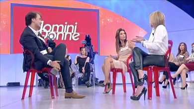 Uomini e Donne, tutti contro Ciro e Barbara