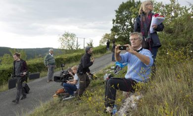 “Amore, cucina e curry”, film di integrazione e fornelli: video-intervista a Lasse Hallström
