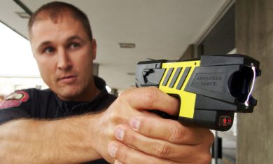 Pistola elettrica, le cinque cose da sapere
