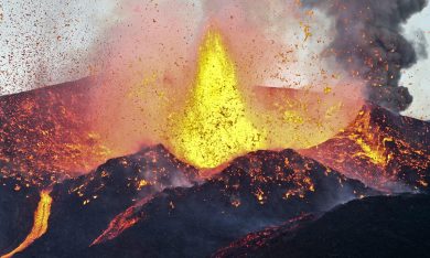 Capo Verde, il risveglio del vulcano di Fogo