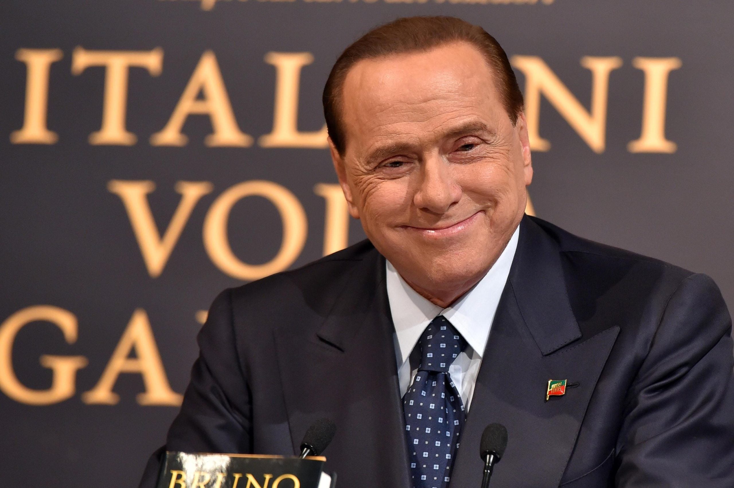 Berlusconi: “Salvini goleador, io faccio da regista”