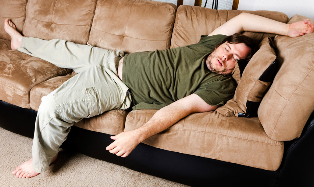 I cinque segnali che stai diventando un pantofolaio