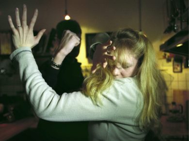 Stalking: ecco il nuovo codice della Polizia