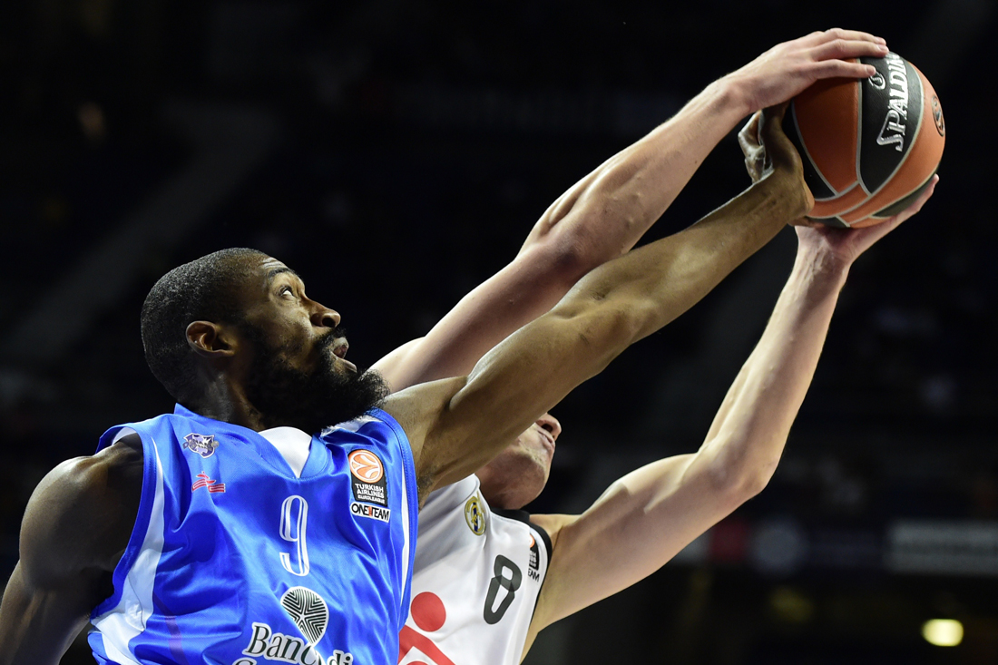 Eurolega: storica vittoria di Sassari Eurolega: storica vittoria di Sassari