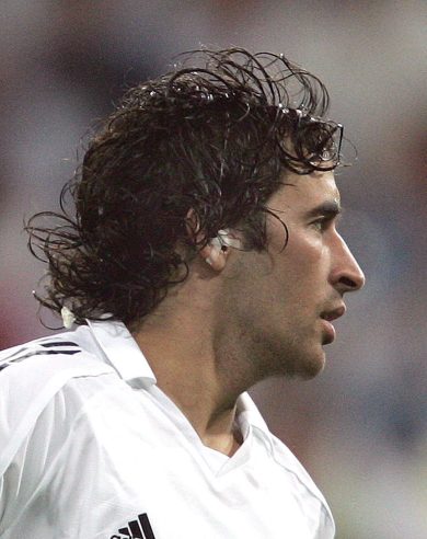 Tablet, smartphone, auricolari: i “no” del calcio e i “sì” degli altri sport