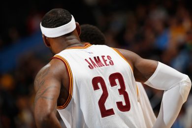 La prima notte magica di LeBron a Cleveland