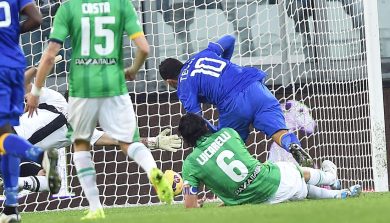 Juventus-Parma: l’incredibile goal di Tevez