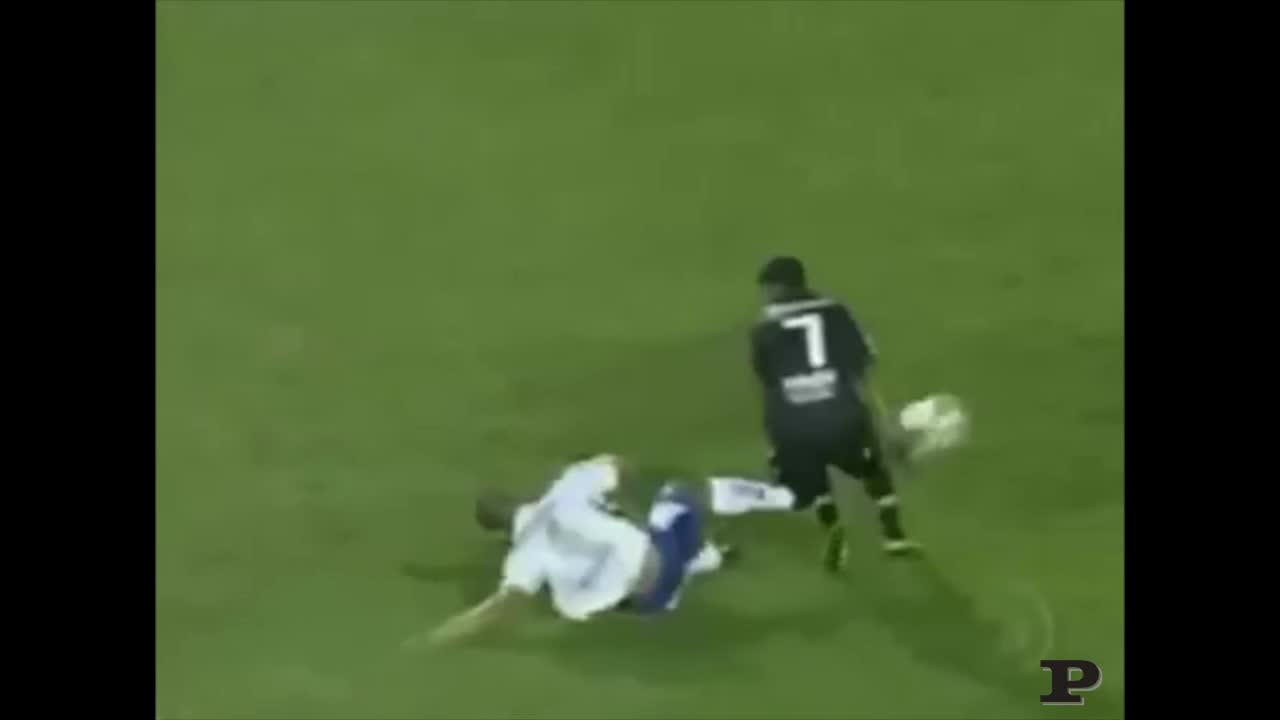 L’autogol di “sedere” in Brasile L’autogol di “sedere” in Brasile