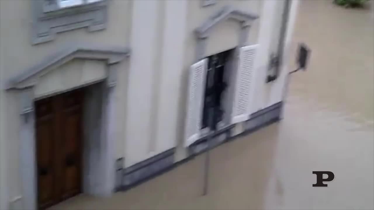 Maltempo: Carrara, esonda il Carrione