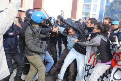 La Fiom a Brescia: scontri alla manifestazione