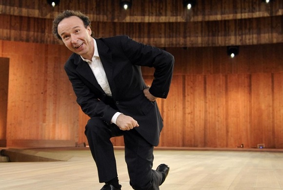 Ascolti 15/12: Roberto Benigni oltre il 33% di share Ascolti 15/12: Roberto Benigni oltre il 33% di share