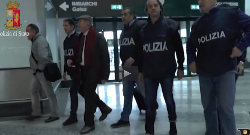 Mafia, arresto in diretta a Malpensa. Il video Mafia, arresto in diretta a Malpensa. Il video