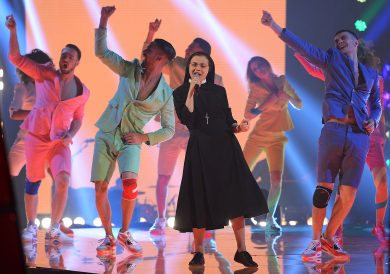 Suor Cristina e Patti Smith, le stelle del Concerto di Natale