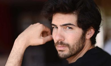 Tahar Rahim, intervista a un Babbo Natale speciale