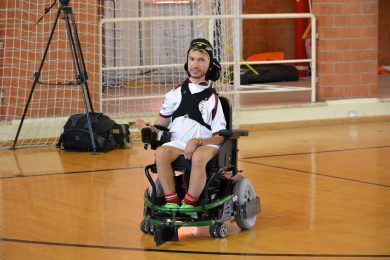 Hockey in carrozzina: il goal di Fabio Merlino