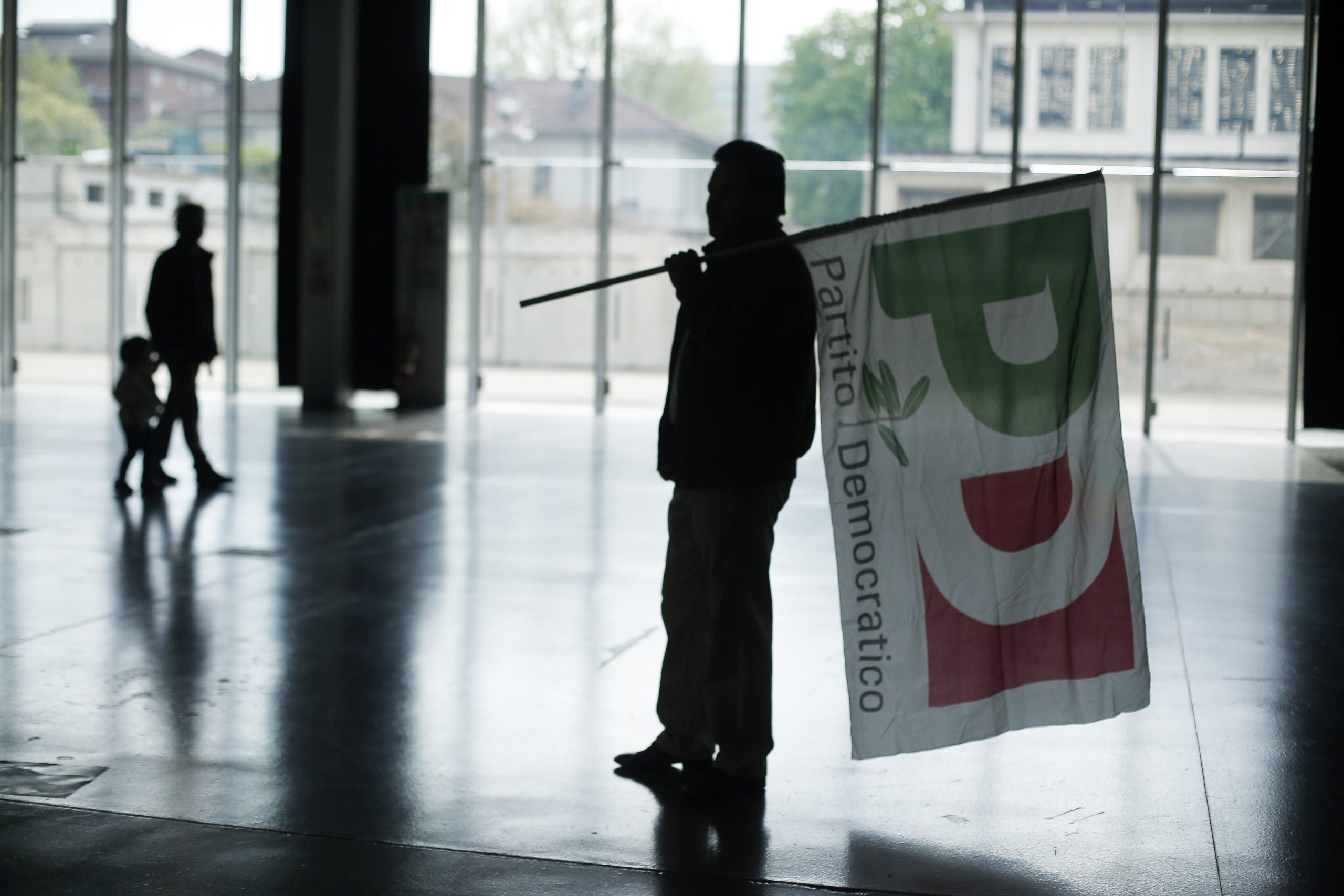 Renzi commissaria il Pd romano Renzi commissaria il Pd romano